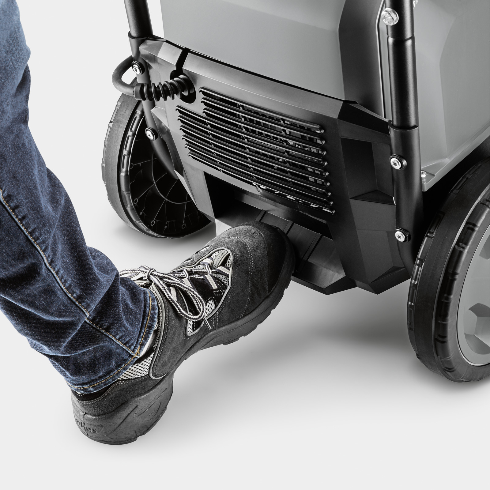 Аппарат высокого давления Karcher HD 9/20-4 M Classic — детальное фото оборудования для СТО на remkola.by