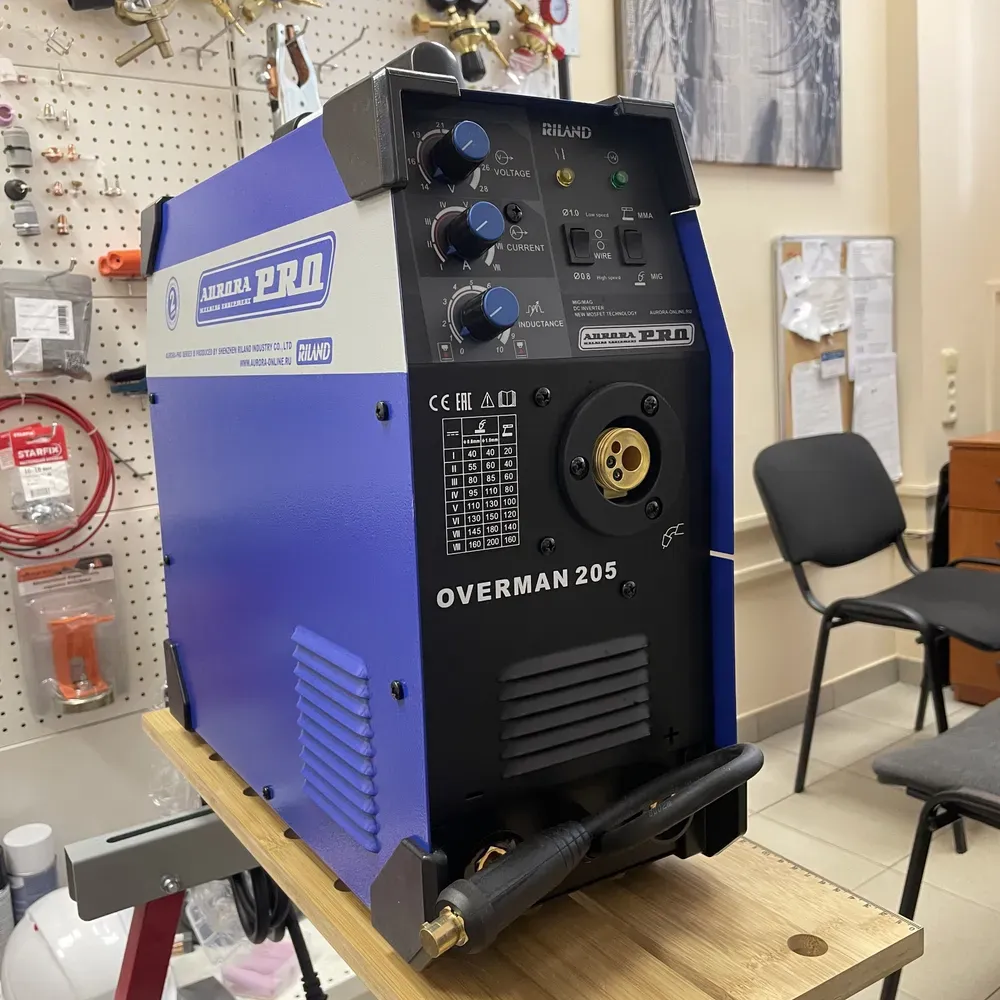 Сварочный полуавтомат AuroraPRO Overman 205 — детальное фото оборудования для СТО на remkola.by