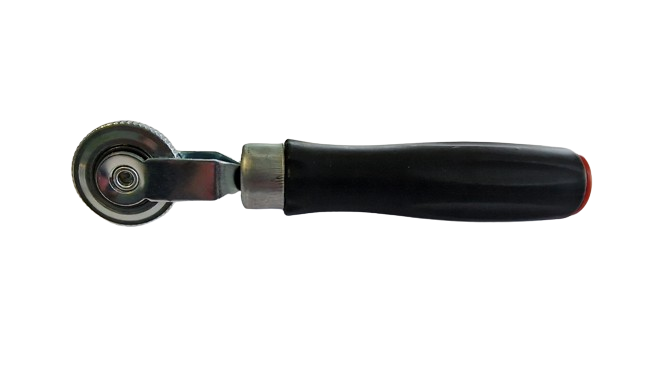 Ролик 6 мм с резиновой ручкой WRSP-188-MET