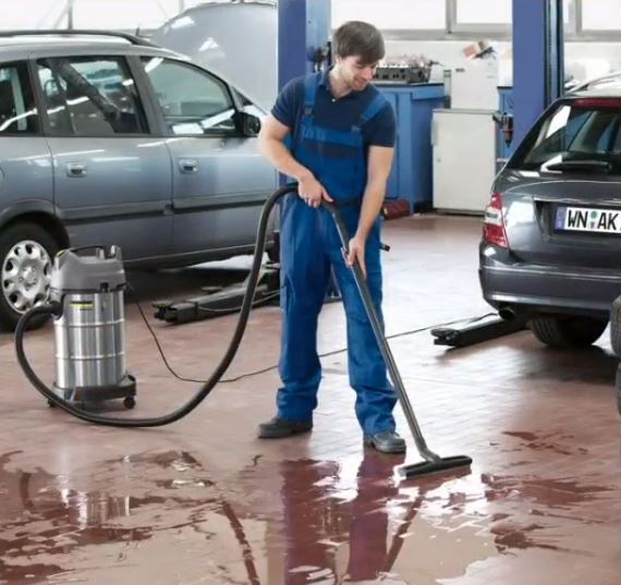 Пылесос сухой и влажной уборки Karcher NT 38/1 Me Classic Edition — детальное фото оборудования для СТО на remkola.by