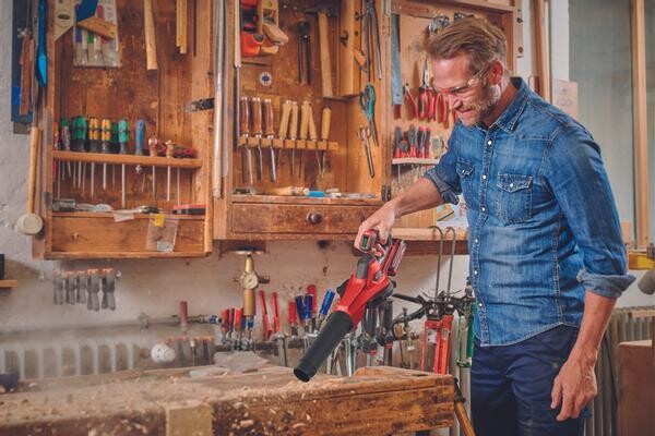 Воздуходувка аккум. Einhell GE-UB 18/250 Li E-Solo — детальное фото оборудования для СТО на remkola.by